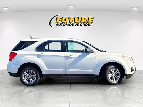 Summit White 2013 Chevrolet Equinox LS