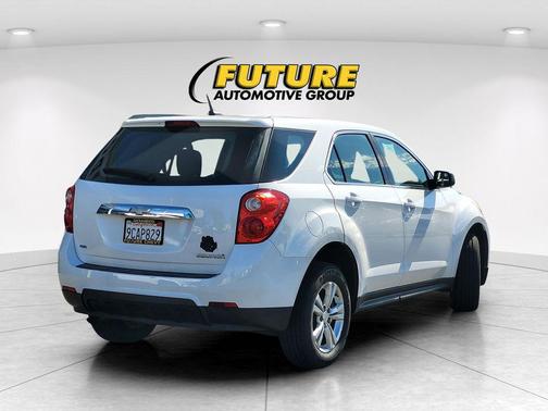 Summit White 2013 Chevrolet Equinox LS