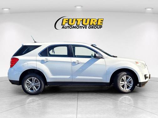 Summit White 2013 Chevrolet Equinox LS