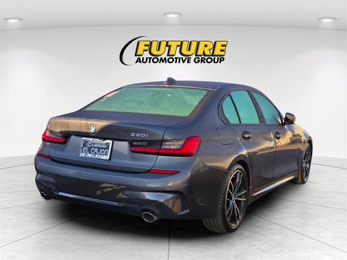 2021 BMW 330 330i