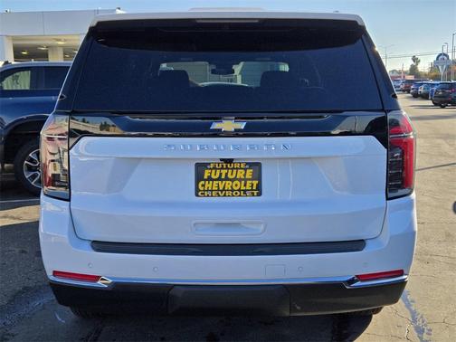 2026 Chevrolet Suburban LS