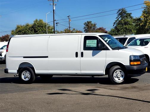 2025 Chevrolet Express 2500 RWD 2500 Extended Wheelbase WT