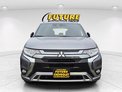 2022 Mitsubishi Outlander PHEV LE