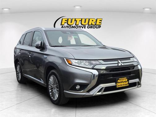 2022 Mitsubishi Outlander PHEV LE