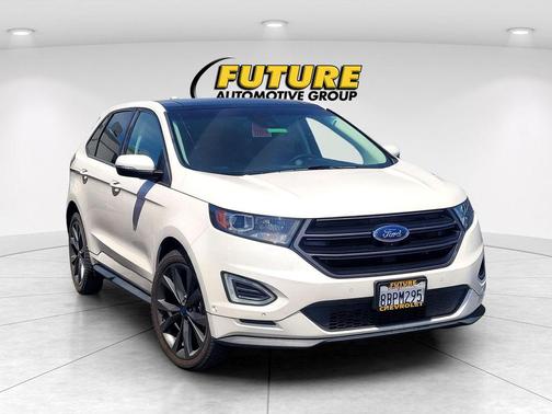 White Platinum Clearcoat Metallic 2018 Ford Edge Sport