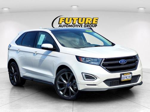 White Platinum Clearcoat Metallic 2018 Ford Edge Sport