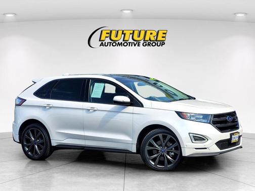White Platinum Clearcoat Metallic 2018 Ford Edge Sport