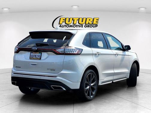 White Platinum Clearcoat Metallic 2018 Ford Edge Sport
