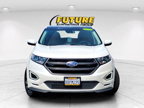 White Platinum Clearcoat Metallic 2018 Ford Edge Sport