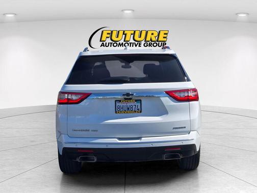 Summit White 2019 Chevrolet Traverse Premier