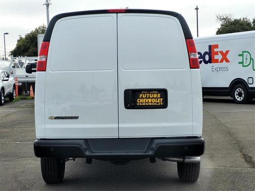 2025 Chevrolet Express 2500 RWD 2500 Regular Wheelbase WT
