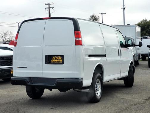 2025 Chevrolet Express 2500 RWD 2500 Regular Wheelbase WT