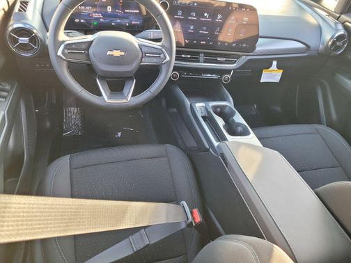 Summit White 2025 Chevrolet Equinox EV LT