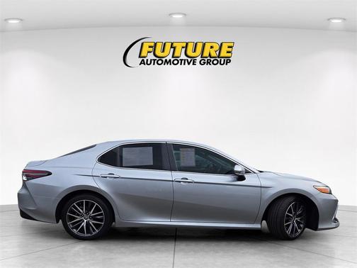 2023 Toyota Camry XLE