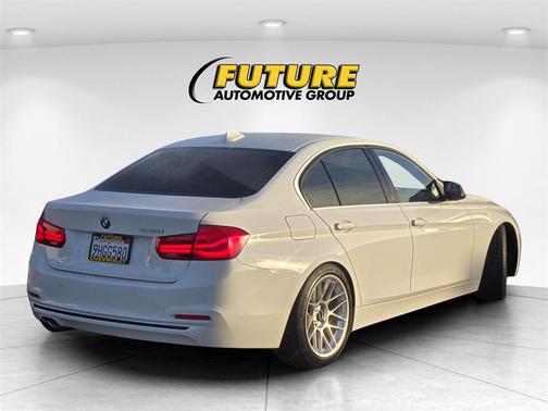 2017 BMW 330 330i