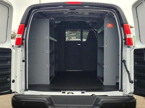 2025 Chevrolet Express 2500 RWD 2500 Regular Wheelbase WT