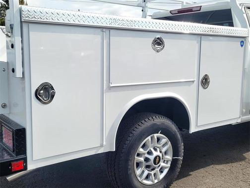 2025 Chevrolet Silverado 2500 WT