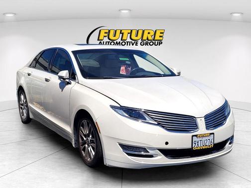 White Platinum Clearcoat Metallic 2013 Lincoln MKZ Base