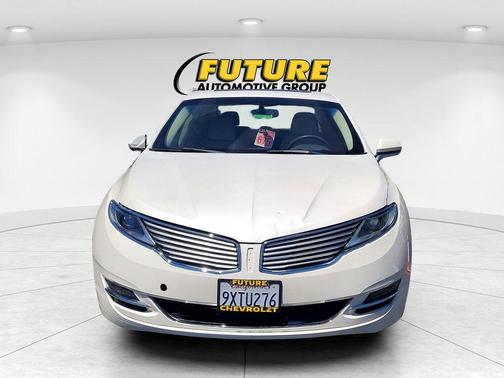 White Platinum Clearcoat Metallic 2013 Lincoln MKZ Base