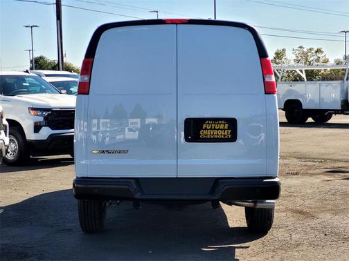 2025 Chevrolet Express 2500 RWD 2500 Regular Wheelbase WT