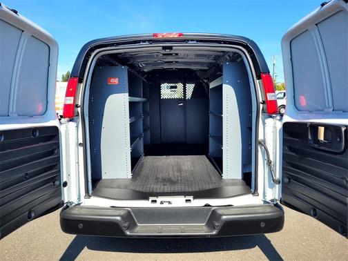 2025 Chevrolet Express 2500 RWD 2500 Regular Wheelbase WT