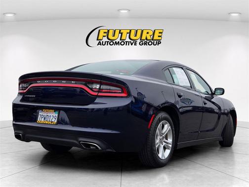 2015 Dodge Charger SE