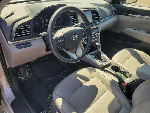 2019 Hyundai ELANTRA Limited