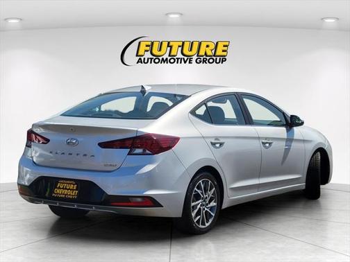2019 Hyundai ELANTRA Limited