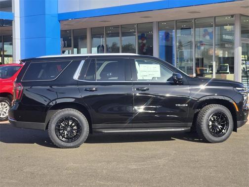 2025 Chevrolet Tahoe LS