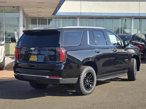 2025 Chevrolet Tahoe LS