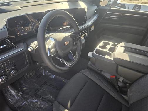 2025 Chevrolet Tahoe LS