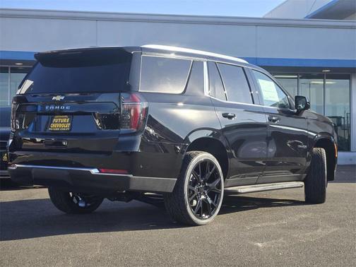 2025 Chevrolet Tahoe LS