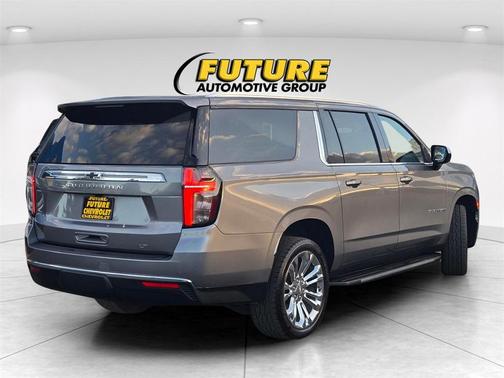 2022 Chevrolet Suburban LT