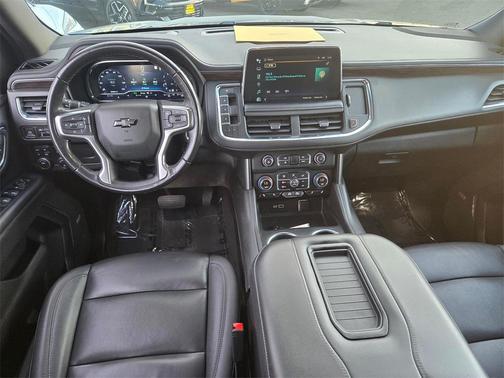 2022 Chevrolet Suburban LT