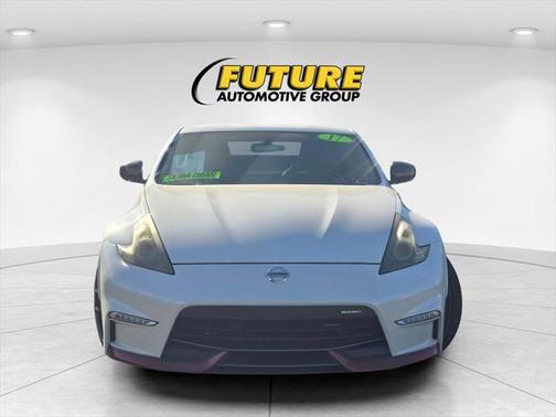 2017 Nissan 370Z NISMO