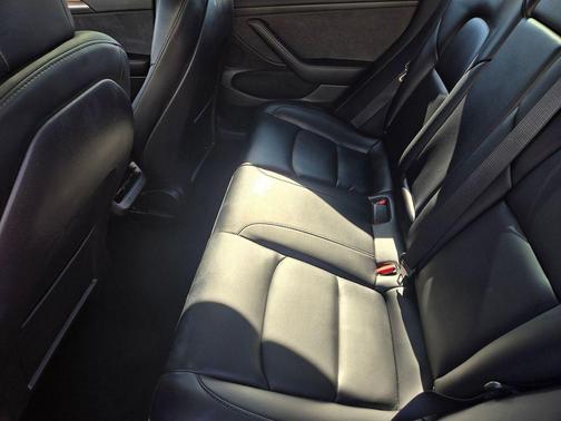 2023 Tesla Model 3 Standard Range