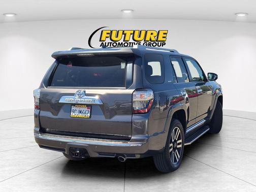 Magnetic Gray Metallic 2018 Toyota 4Runner Limited