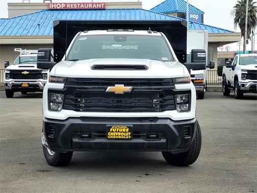 2025 Chevrolet Silverado 3500 WT