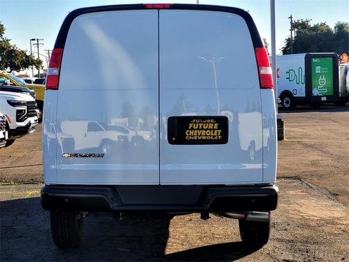 2025 Chevrolet Express 2500 RWD 2500 Regular Wheelbase WT