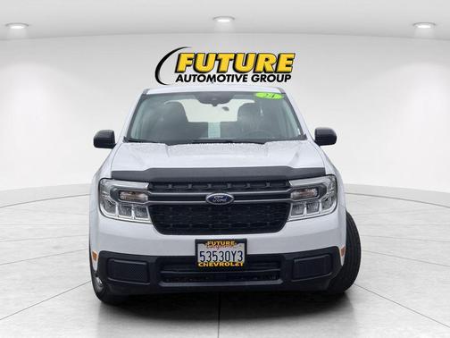 Oxford White 2024 Ford Maverick XLT
