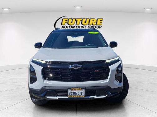 Polar White Tricoat 2026 Chevrolet Equinox AWD RS