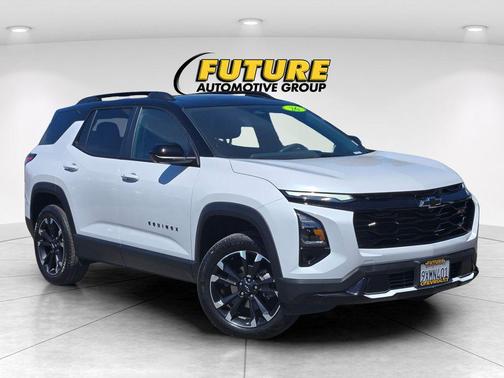 Polar White Tricoat 2026 Chevrolet Equinox AWD RS