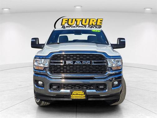 2024 RAM 3500 Big Horn Crew Cab 4x4 8' Box