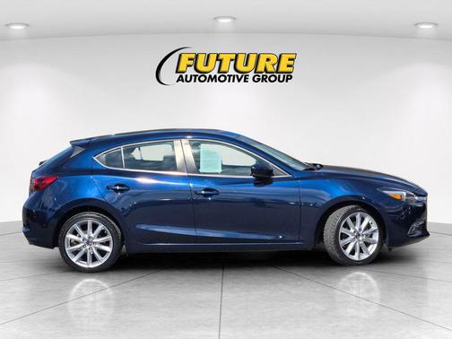 Deep Crystal Blue Mica 2017 Mazda Mazda3 Grand Touring