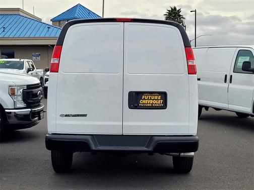 2025 Chevrolet Express 2500 RWD 2500 Regular Wheelbase WT