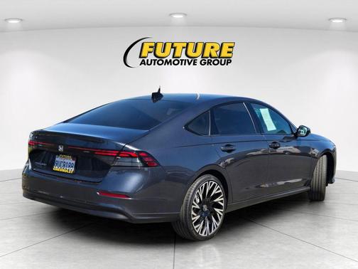 Gray 2025 Honda Accord SE