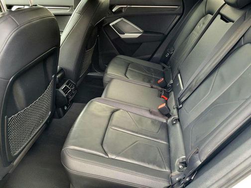 Glacier White Metallic 2023 Audi Q3 Premium 45 TFSI S line quattro Tiptronic