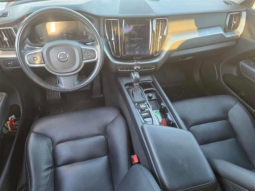 2018 Volvo XC60 T5 Momentum