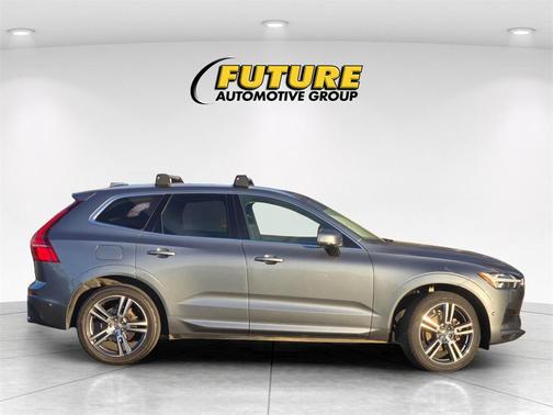 2018 Volvo XC60 T5 Momentum