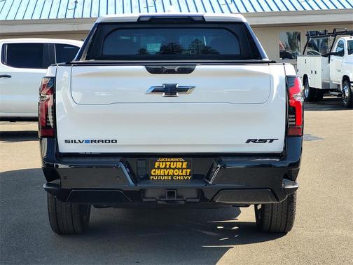 2025 Chevrolet Silverado EV RST